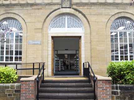 Beeston Library exterior.jpg