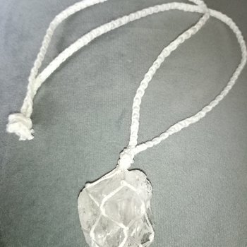 Macramé crystal necklace